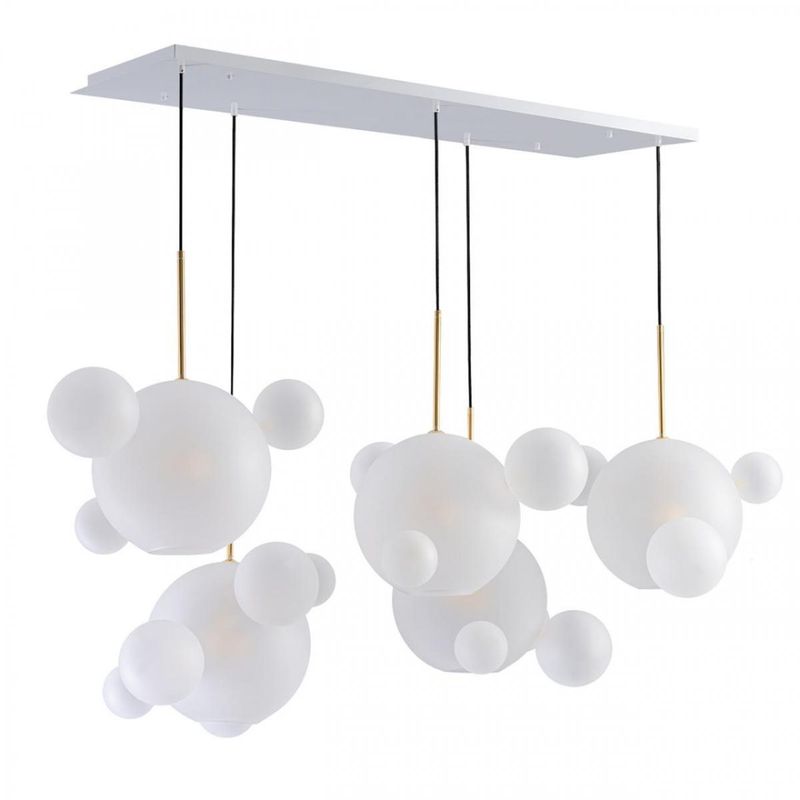 Линейный Светодиодный Светильник Giopato & Coombes Bubble Chandelier Linear Circle матовое белое стекло 5 плафонов Белый Золотой в Екатеринбурге | Loft Concept 