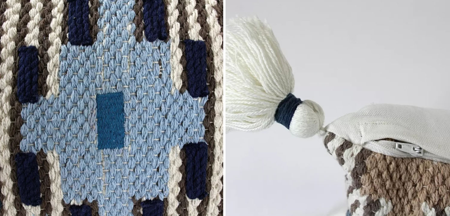 Подушка Blue Ikat с кисточками - фото №1