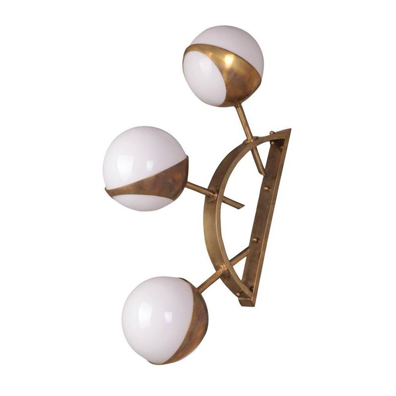 Бра Midcentury Style Triple Orb Brass and Glass Wall Lamp Латунь Белый в Екатеринбурге | Loft Concept 