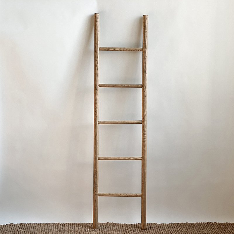 Лестница-вешалка Kenji Hanger Ladder Древесина в Екатеринбурге | Loft Concept 