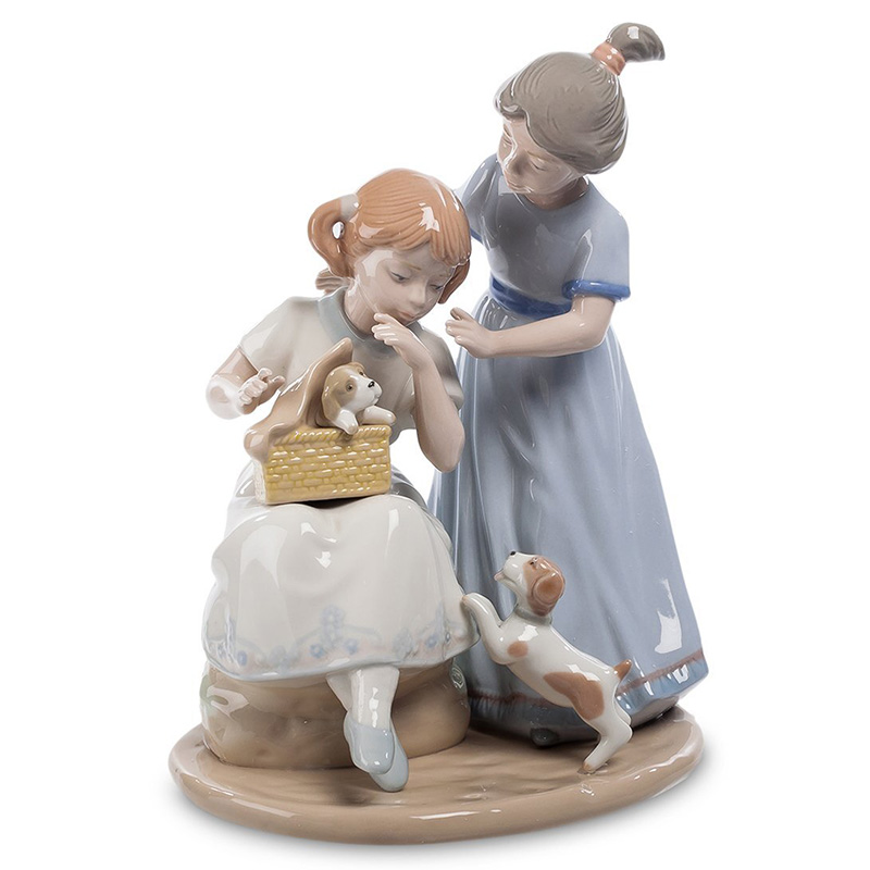 Статуэтка фарфоровая Девочки с собачками Charming Statuette Белый Бежевый Серо-голубой Серый в Екатеринбурге | Loft Concept 