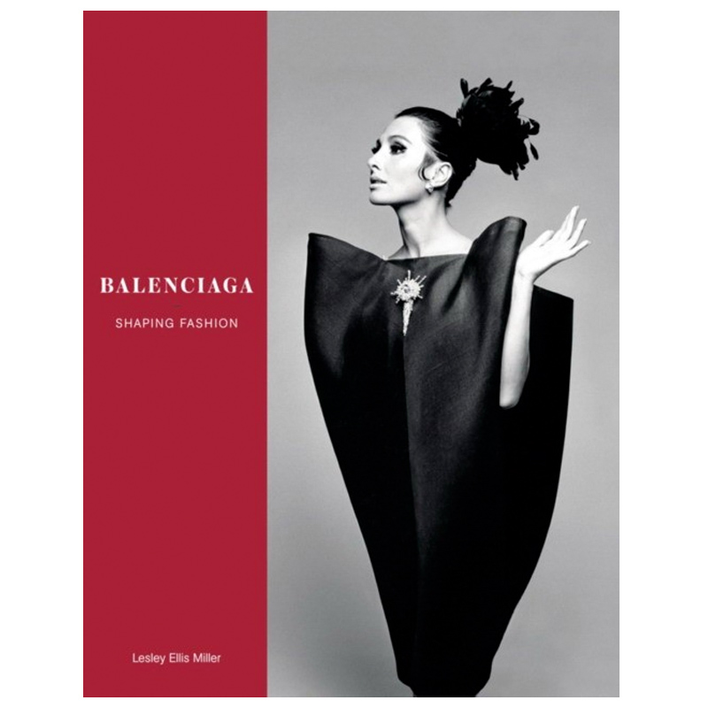 Balenciaga: Shaping Fashion  в Екатеринбурге | Loft Concept 