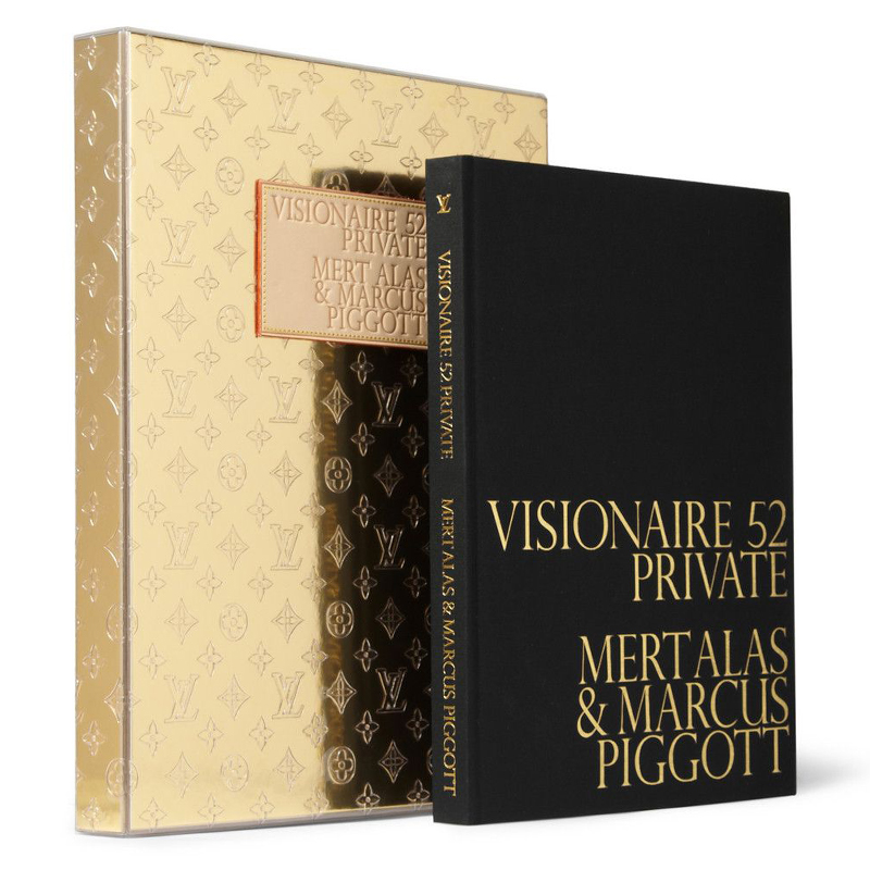 Книга VISIONAIRE 52 PRIVATE LOUIS VUITTON  в Екатеринбурге | Loft Concept 