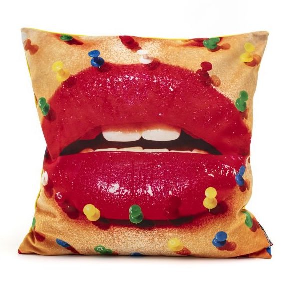 Подушка Seletti Cushion Mouth with pins Design: Toiletpaper Мульти в Екатеринбурге | Loft Concept 