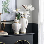 Ваза с золотыми полосами на белом фоне Chinoiserie Ceramics варинант исполнения - 1 | Loft Concept в Екатеринбурге