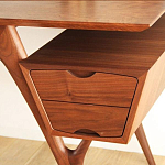 Письменный стол прямоугольный с 2-мя ящиками и полкой Idenontal варинант исполнения - 4 | Loft Concept в Екатеринбурге