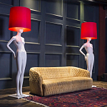 Лампа MANNEQUIN LAMP с абажуром созерцание силуэта варинант исполнения - 2 | Loft Concept в Екатеринбурге
