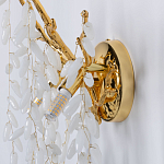 Бра золотого цвета с ветвями и белыми овальными стеклянными подвесками Droplet Chandelier варинант исполнения - 6 | Loft Concept в Екатеринбурге