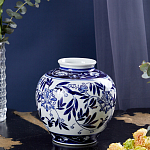 Ваза округлой формы с бело-синим цветочным орнаментом Blue & White Ornament  варинант исполнения - 1 | Loft Concept в Екатеринбурге