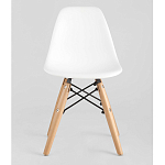 Пластиковый стул на ножках из массива бука Eames Small White варинант исполнения - 4 | Loft Concept в Екатеринбурге
