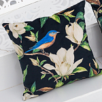 Декоративная подушка чёрная с изображением птицы в саду Blooming Blue Birds варинант исполнения - 2 | Loft Concept в Екатеринбурге