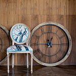 Часы настенные деревянные с римскими цифрами чёрного цвета Clock with History варинант исполнения - 3 | Loft Concept в Екатеринбурге