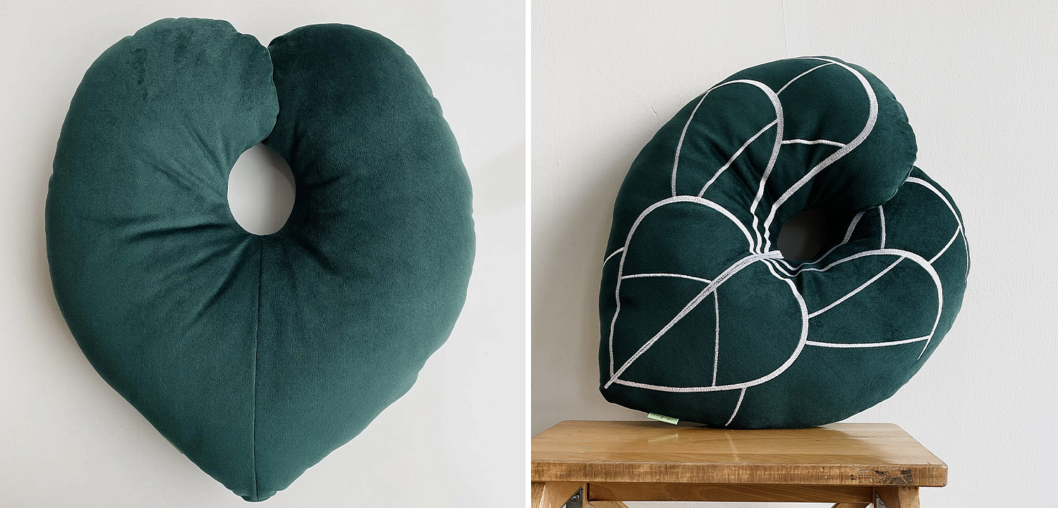 Декоративная подушка Botanical Cushion Anthurium Декоративная подушка Botanical Cushion Anthurium - Loft-Concept в Екатеринбурге