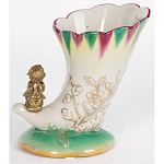 Ваза из фарфора с бронзовой фигуркой ангела Eden Garden porcelain and bronze варинант исполнения - 2 | Loft Concept в Екатеринбурге