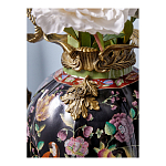 Ваза из фарфора черная с цветочной росписью и бронзовыми элементами Spring Garden варинант исполнения - 5 | Loft Concept в Екатеринбурге