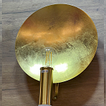 Бра с золотым круглым отражателем и открытой лампой Sun Glow Disc варинант исполнения - 4 | Loft Concept в Екатеринбурге