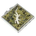 Зеркало двухстороннее квадратное из натурального камня Змеевик с декоративной вставкой в виде ящерицы Silver Stone Mirrors варинант исполнения - 1 | Loft Concept в Екатеринбурге