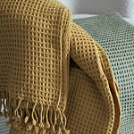 Плед из шерсти цвета охры с бахарамой Waffle Comfort варинант исполнения - 5 | Loft Concept в Екатеринбурге