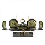 Настольный письменный набор из змеевика с часами и таблетницей Successful Leader варинант исполнения - 1 | Loft Concept в Екатеринбурге