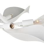 Потолочный светильник с плафонами в виде белых лепестков Delicate Flower варинант исполнения - 1 | Loft Concept в Екатеринбурге