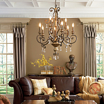 Люстра с подвесками из прозрачного стекла на кованом каркасе бронзового цвета в классическом стиле Quoizel варинант исполнения - 2 | Loft Concept в Екатеринбурге