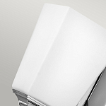 Бра с белым матовым плафоном на прямоугольном основании цвета хром Hinkley варинант исполнения - 4 | Loft Concept в Екатеринбурге