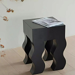 Дизайнерский журнальный стол чёрный с ножками волнистой формы Egopi варинант исполнения - 1 | Loft Concept в Екатеринбурге