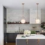 Подвесной светильник с белым плафоном в форме шара в арочной подвеске Hinkley варинант исполнения - 19 | Loft Concept в Екатеринбурге