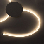 Люстра белого цвета с тремя изогнутыми светодиоидными плафонами Luke Lampco Tracer Lamp варинант исполнения - 5 | Loft Concept в Екатеринбурге