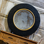 Зеркало в черной фактурной раме с золотым кантом Summon the Light варинант исполнения - 5 | Loft Concept в Екатеринбурге