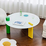 Дизайнерский журнальный стол с круглой белой столешницей на 3-х геометрических ножках Tajefox варинант исполнения - 1 | Loft Concept в Екатеринбурге