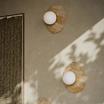 Бра в виде диска с плафоном из матового белого стекла Marble Glow варинант исполнения - 4 | Loft Concept в Екатеринбурге