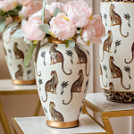 Ваза белая овальная с рисунком леопардов и золотыми акцентами LEOPARD Collection варинант исполнения - 5 | Loft Concept в Екатеринбурге