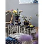 Ваза темно-синяя фарфоровая на бронзовой подставке с ажурным ободком и изогнутыми ручками Eden Garden варинант исполнения - 5 | Loft Concept в Екатеринбурге