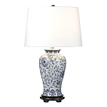 Настольная лампа с керамическим основанием в белом цвете с синим цветочным орнаментом на темной деревянной подставке и тканевым абажуром Elstead Lighting варинант исполнения - 1 | Loft Concept в Екатеринбурге