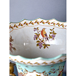 Ваза из голубого фарфора с рисунком птиц и цветов и декоративными элементами Blue Garden варинант исполнения - 8 | Loft Concept в Екатеринбурге