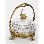 Конфетница из прозрачного рельефного стекла с ручкой и фигуркой лебедя Eden Garden варинант исполнения - 3 | Loft Concept в Екатеринбурге