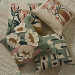 Подушка с цветочным принтом Blooming Elegance Lily варинант исполнения - 5 | Loft Concept в Екатеринбурге