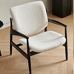 Кресло с каркасом и ножками из древесины и мягкими сиденьем и спинкой Venice варинант исполнения - 5 | Loft Concept в Екатеринбурге