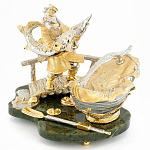 Икорница с ложкой с декором "Дед с осетром" с гравировкой на подставке из натурального камня Нефрит Decorative Cavair Dishes варинант исполнения - 1 | Loft Concept в Екатеринбурге