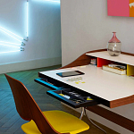 Письменный стол с 2-мя чёрными выдвижными ящиками и нишей с цветными разделителями Ballan варинант исполнения - 6 | Loft Concept в Екатеринбурге