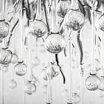 Люстра подвесная с прозрачными стеклянными подвесками в форме капель Диаметр 80 см Droplet Chandelier варинант исполнения - 9 | Loft Concept в Екатеринбурге