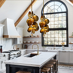 Люстра креативная из дисков цвета латунь Constellation Light and Style варинант исполнения - 4 | Loft Concept в Екатеринбурге