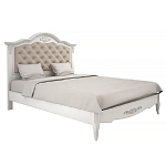 Кровать белая из массива бука с основанием и мягким изголовьем в стиле прованс White Provence варинант исполнения - 1 | Loft Concept в Екатеринбурге