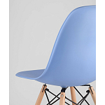 Пластиковый стул на ножках из массива бука Eames Blue варинант исполнения - 3 | Loft Concept в Екатеринбурге