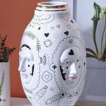 Ваза с декоративными лицами и графическими элементами в виде сердец и символов Faces of Imagination варинант исполнения - 4 | Loft Concept в Екатеринбурге