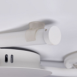 Люстра белого цвета с тремя изогнутыми светодиоидными плафонами Luke Lampco Tracer Lamp варинант исполнения - 7 | Loft Concept в Екатеринбурге