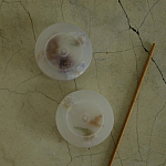 Круглая подставка под благовония из эпоксидной смолы с цветами белая Epoxy Resin Flowers Incense Stand White варинант исполнения - 4 | Loft Concept в Екатеринбурге