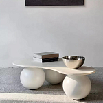 Дизайнерский журнальный стол с изогнутой столешницей на круглых ножках Rigilyr варинант исполнения - 1 | Loft Concept в Екатеринбурге