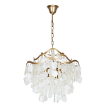 Люстра подвесная с белыми перламутровыми подвесками и изогнутыми золотистыми элементами Диаметр 50 см SHELL Chandelier варинант исполнения - 1 | Loft Concept в Екатеринбурге